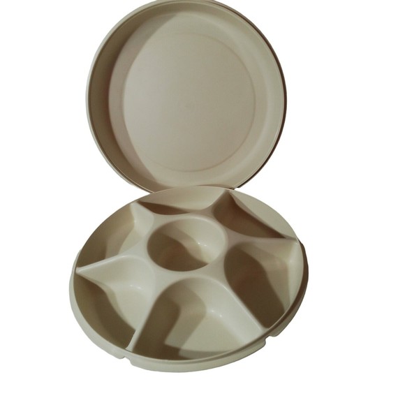 Tupperware Server Divided Dish Great For Parties Or Storage 2 Piece - Picture 3 of 16
